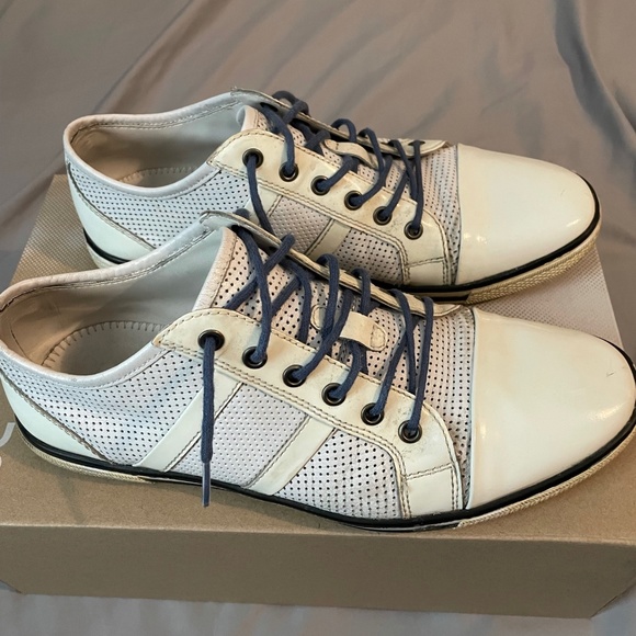 Jean jacket - Picture 1 of 5